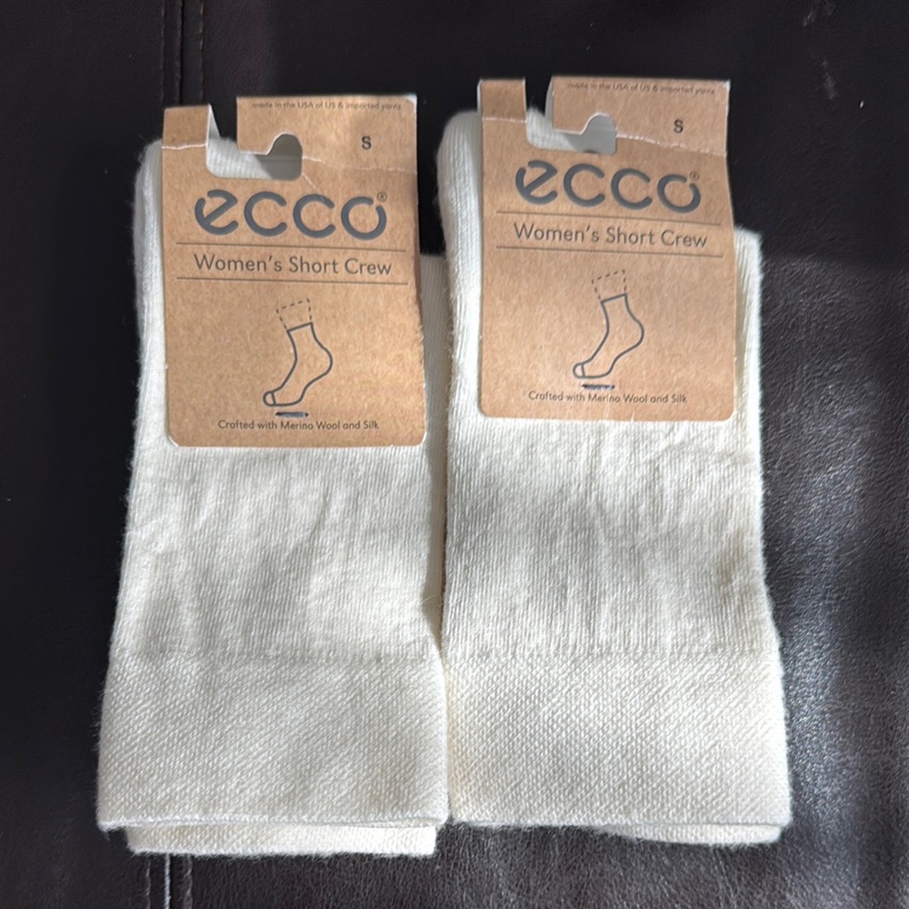 Ecco Women's Short Crew Socks - Cream 2 pairs